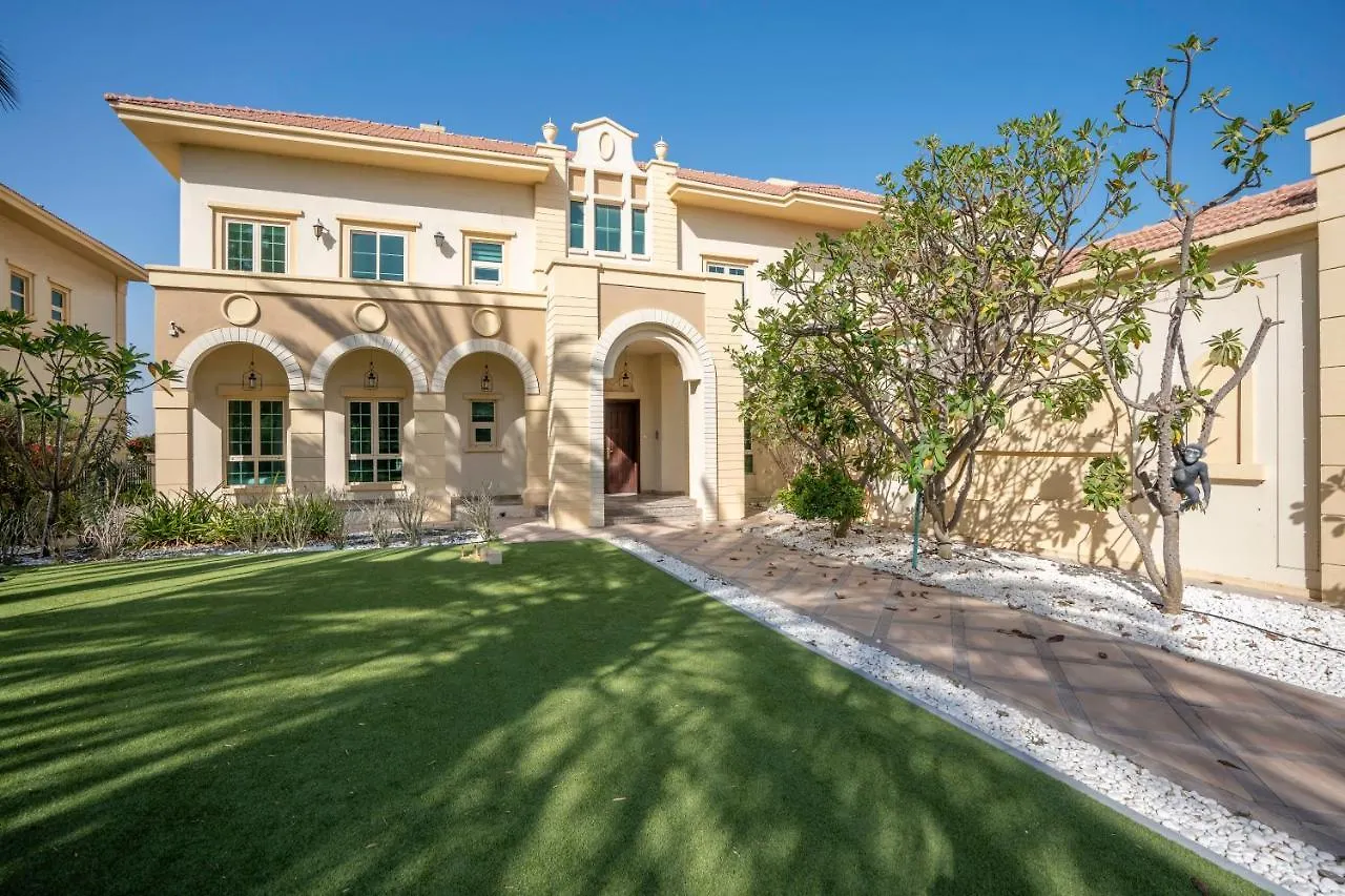 Jumeirah Islands Private Pool Villa Dubai