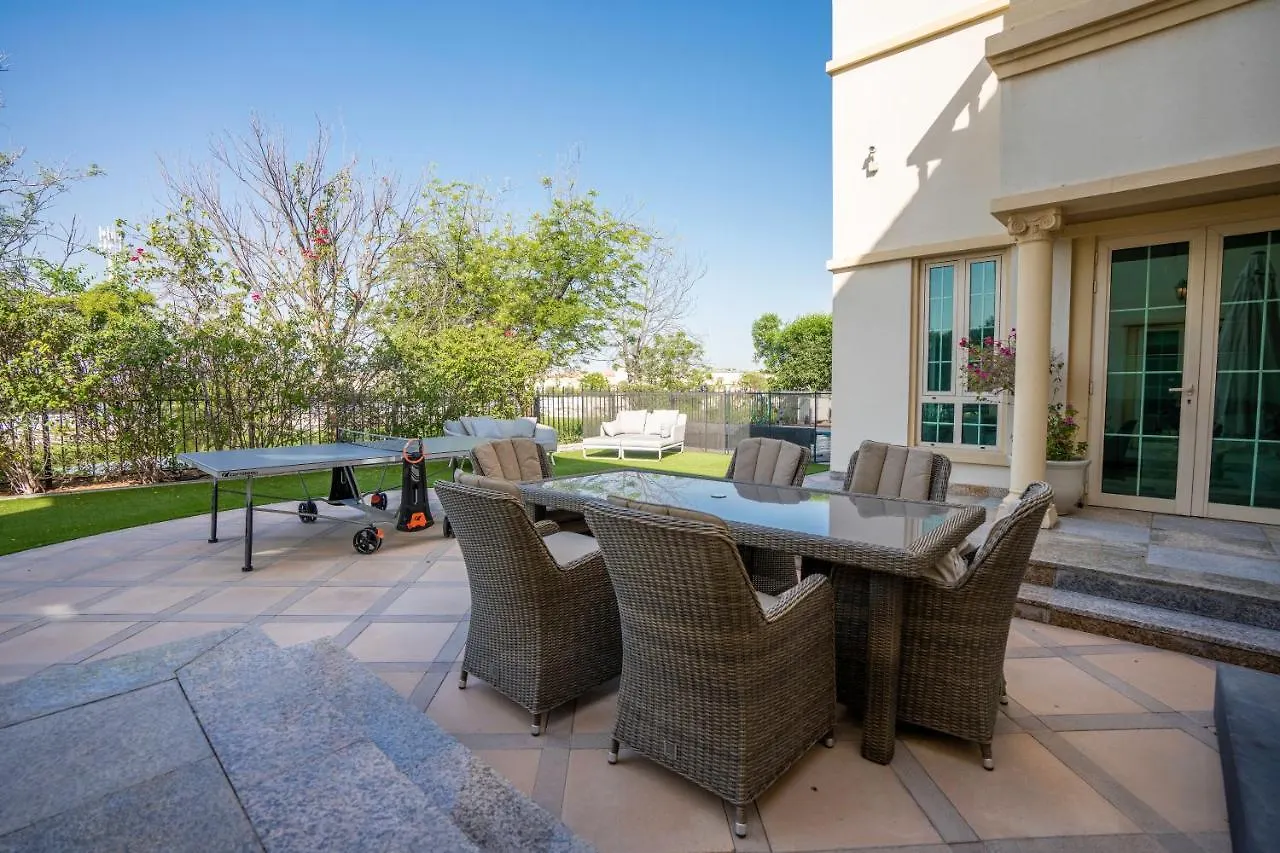 Jumeirah Islands Private Pool Villa Dubai